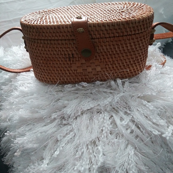 unknown Handbags - Basket purse